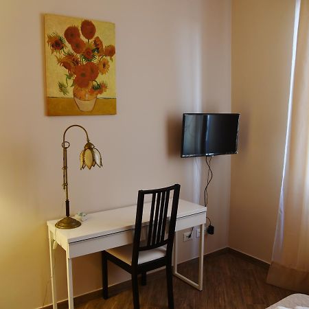 Fabio Guest House Deluxe Rom Exteriör bild