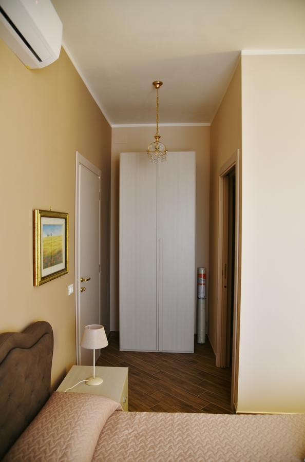 Fabio Guest House Deluxe Rom Exteriör bild